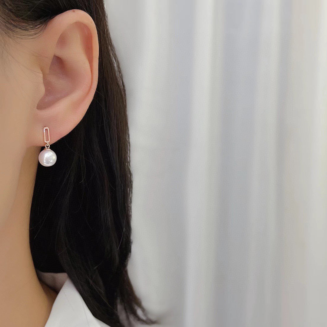 "Loop" Pearl Earrings