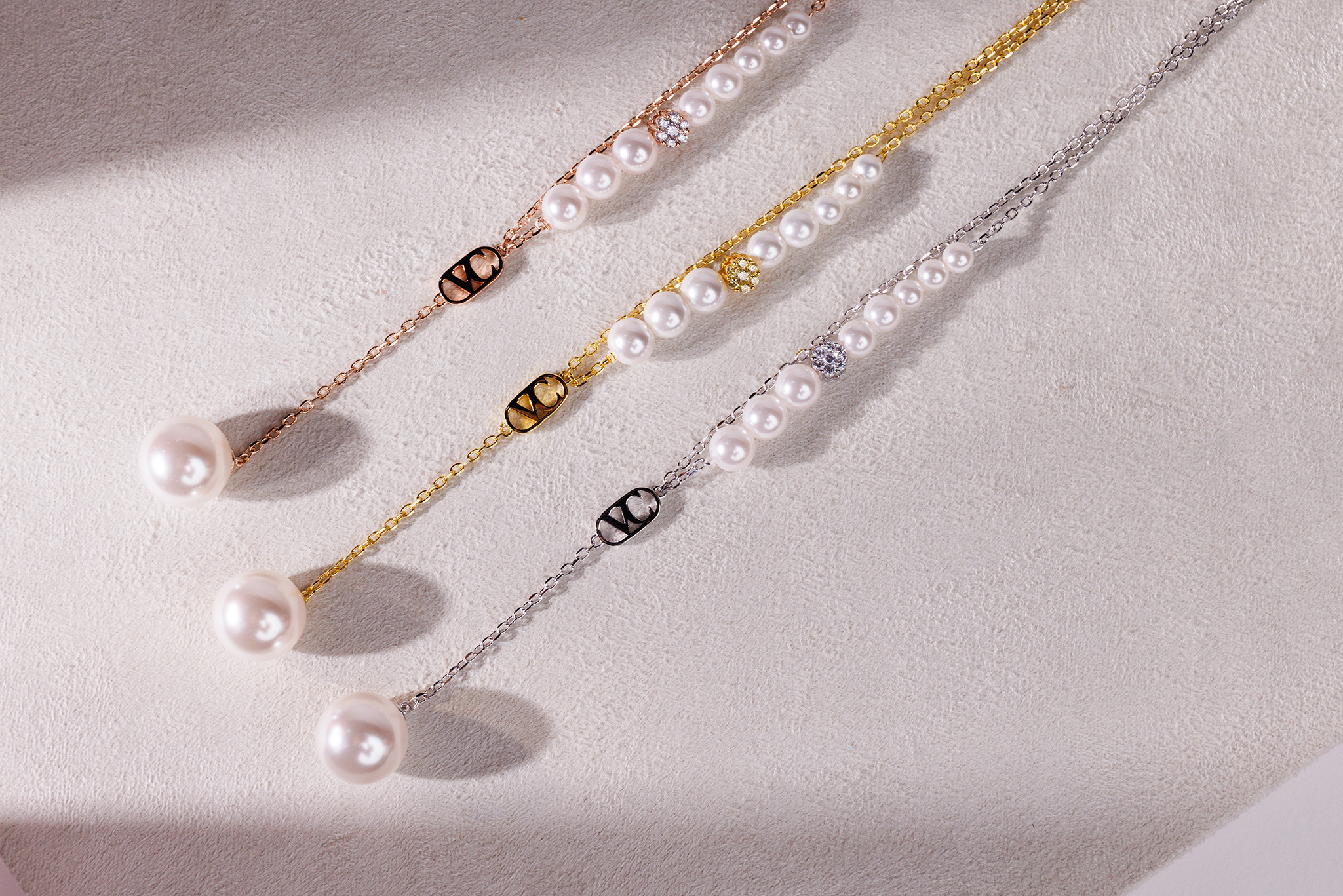 Graceful Serenity short Necklace