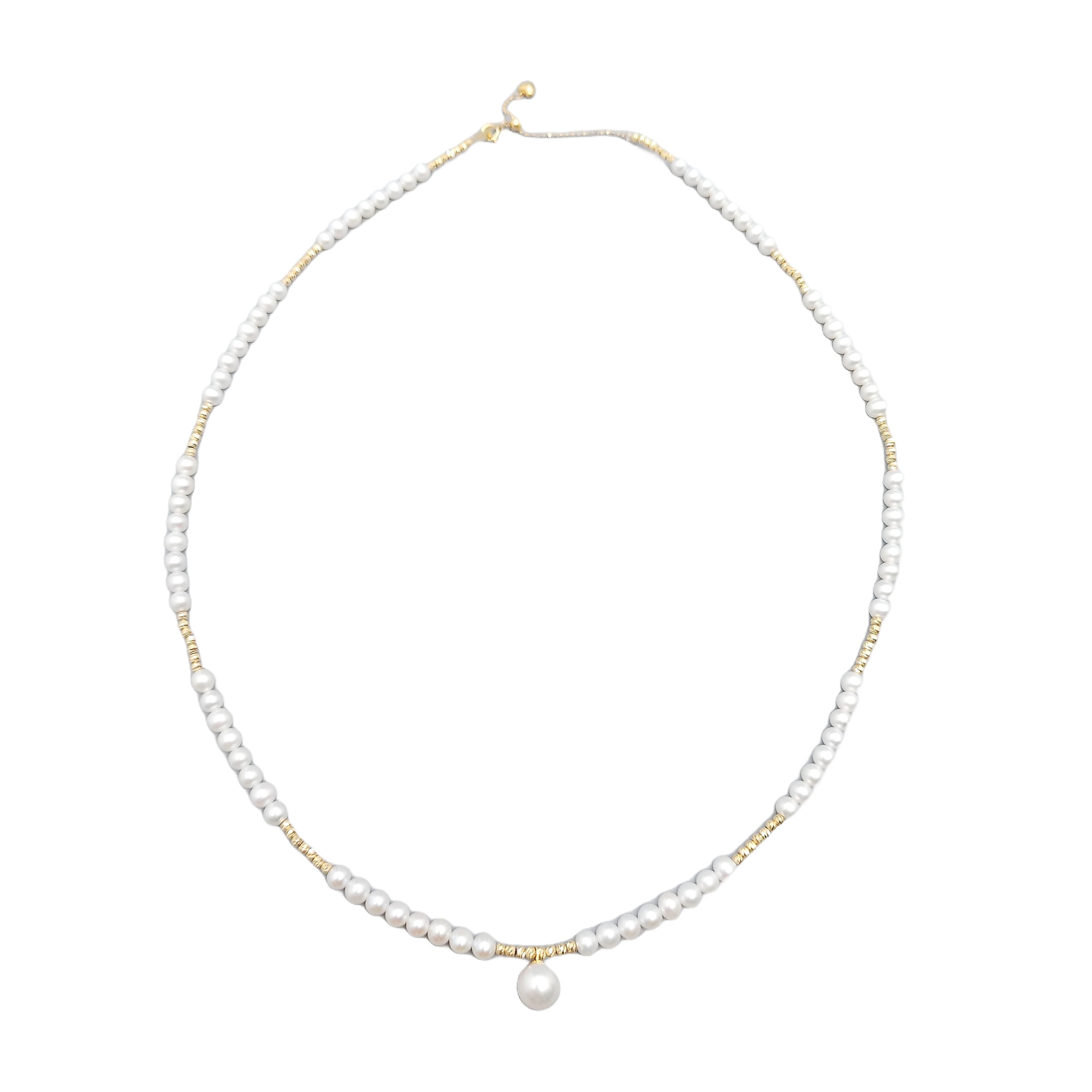 4 - 7 Classic Pearls Necklace