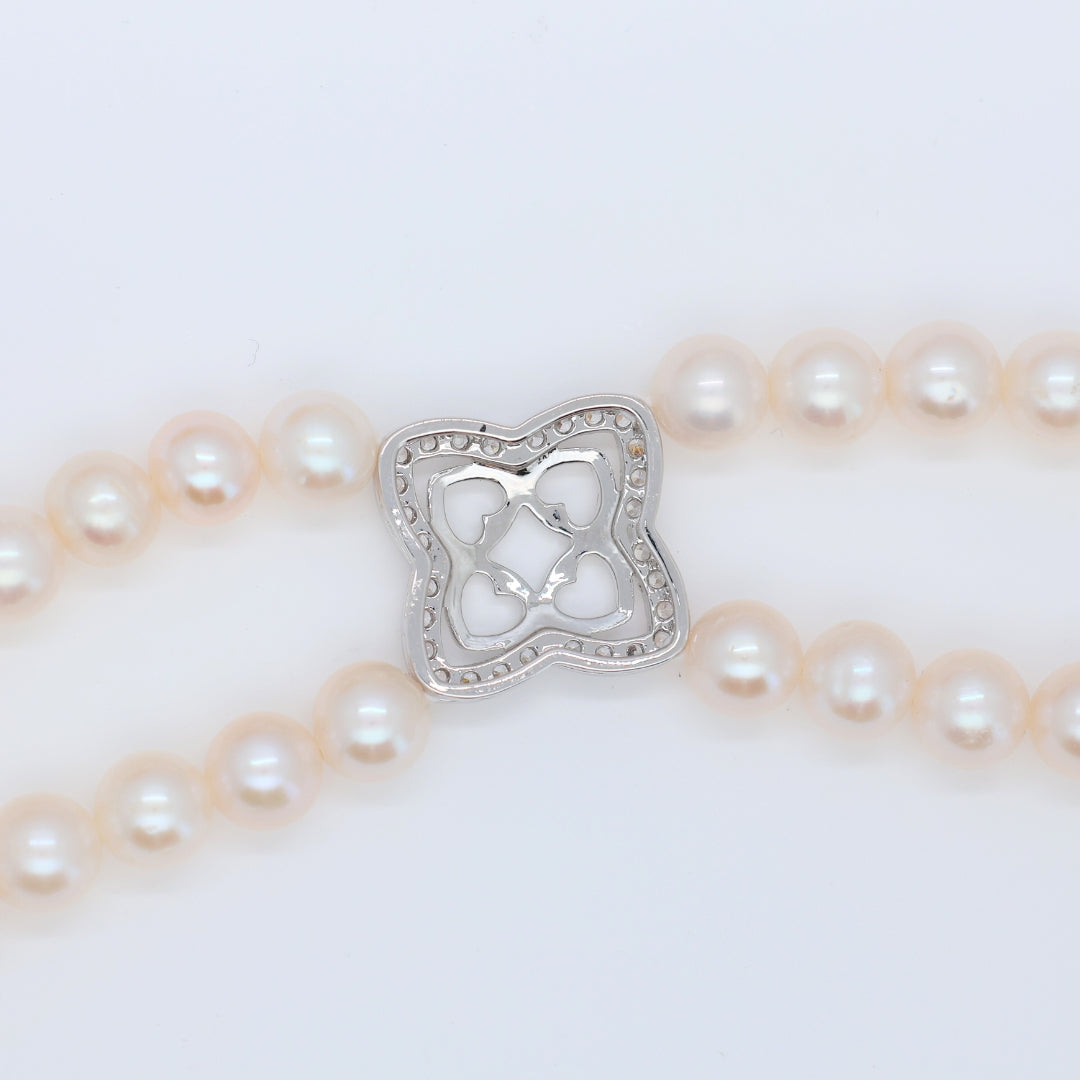 Pearl Symmetry Necklace