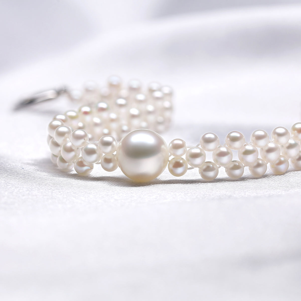 Graceful Harmony Pearl Bracelet