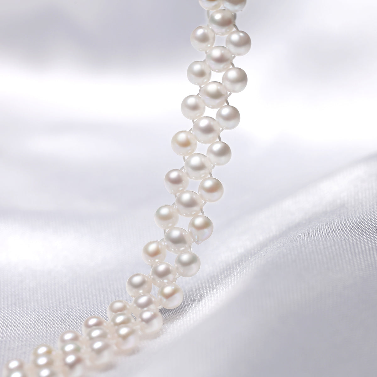 Graceful Harmony Pearl Bracelet