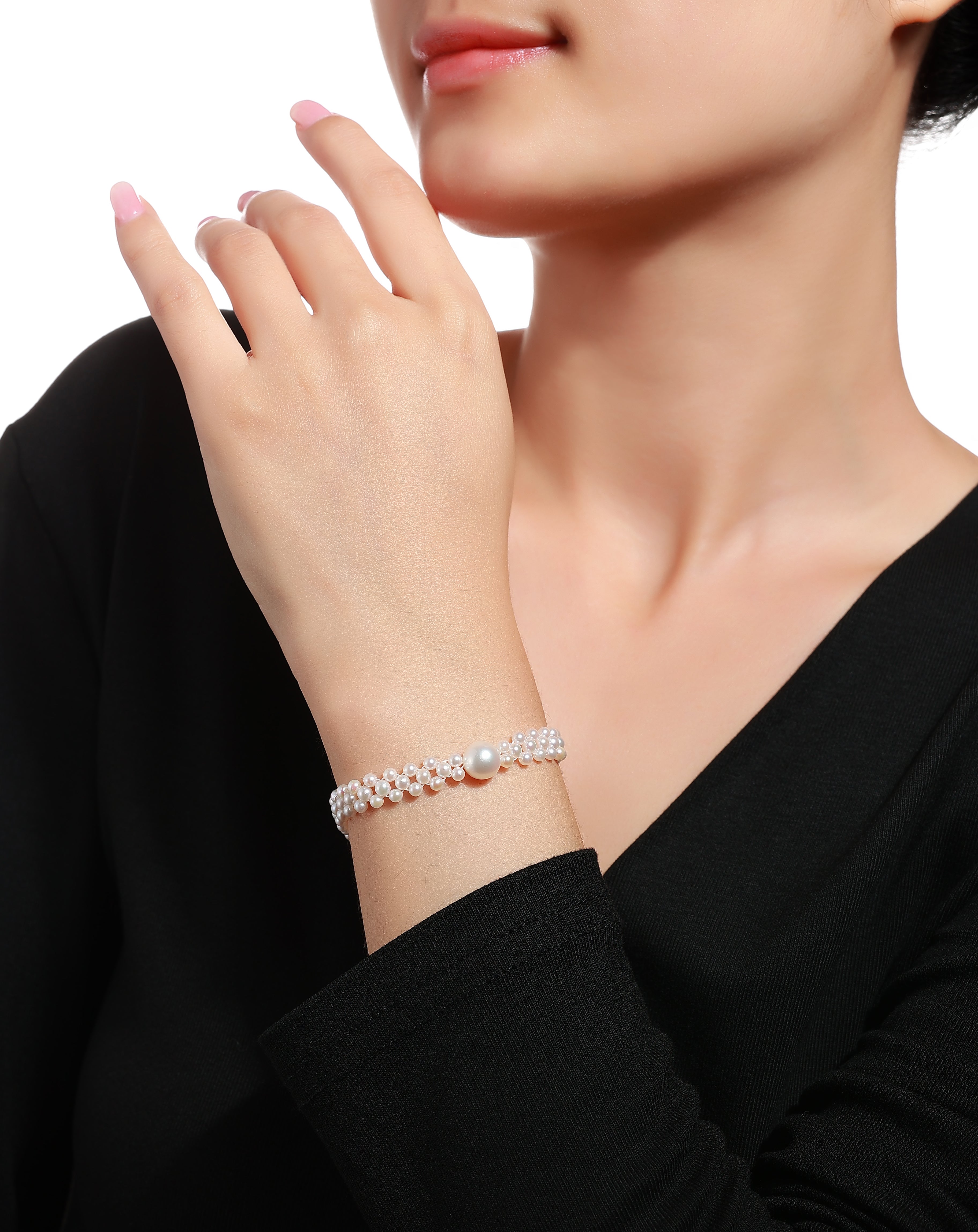 Graceful Harmony Pearl Bracelet