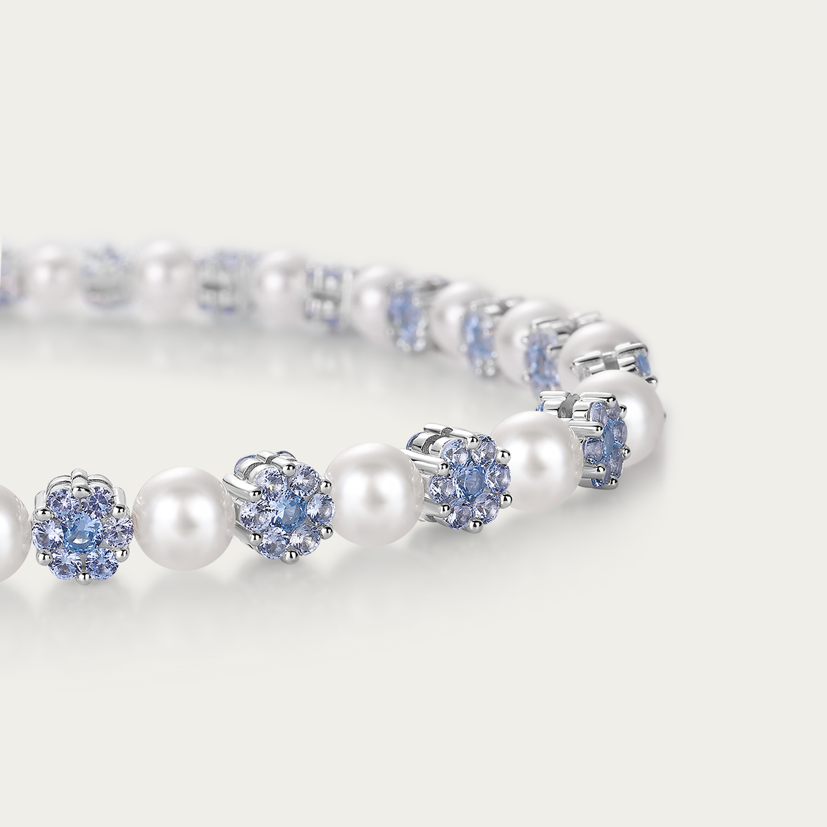 VICACCI Affinity Lucky Pearl Necklace